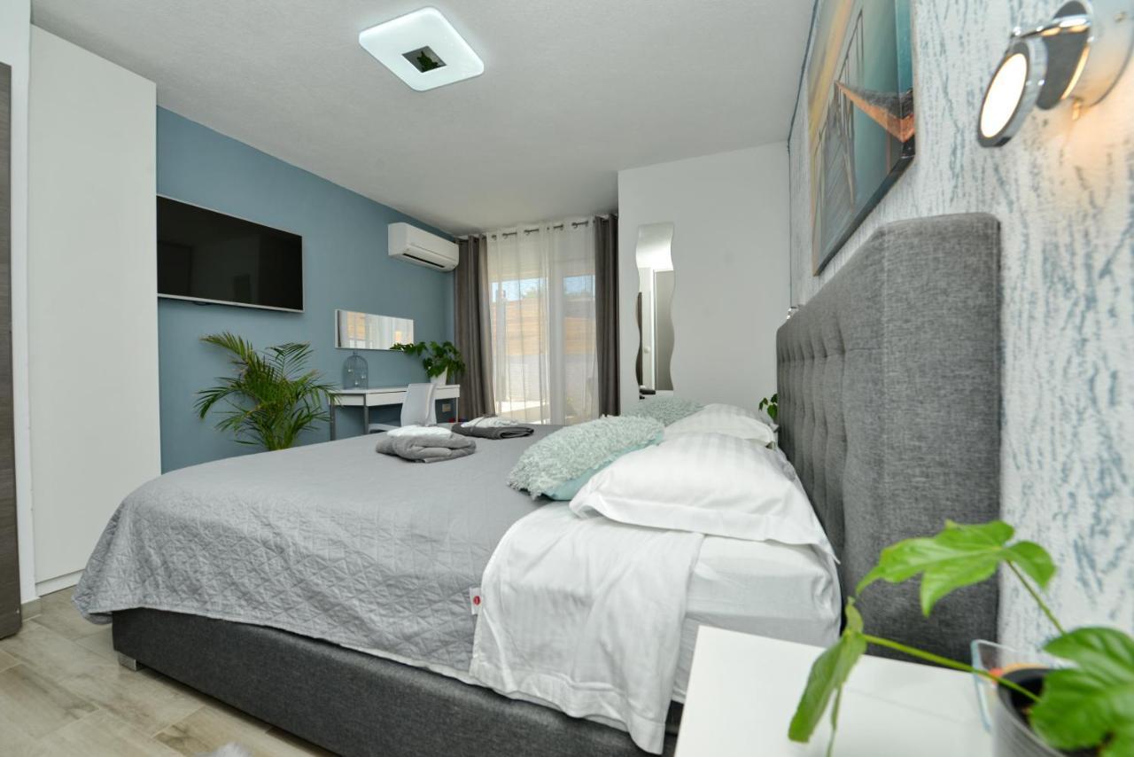 Pop House Apartment