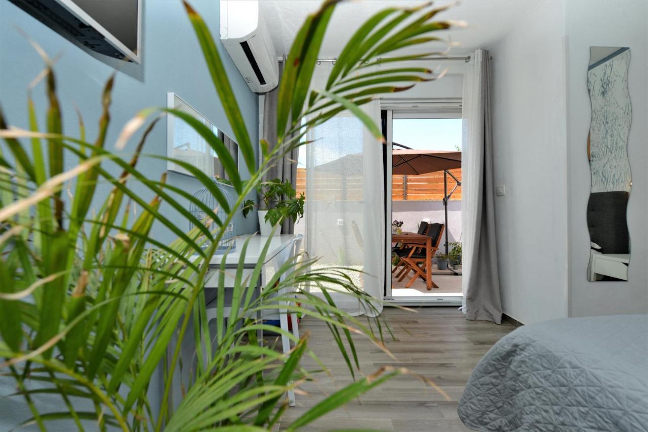 Apartment Pop House *